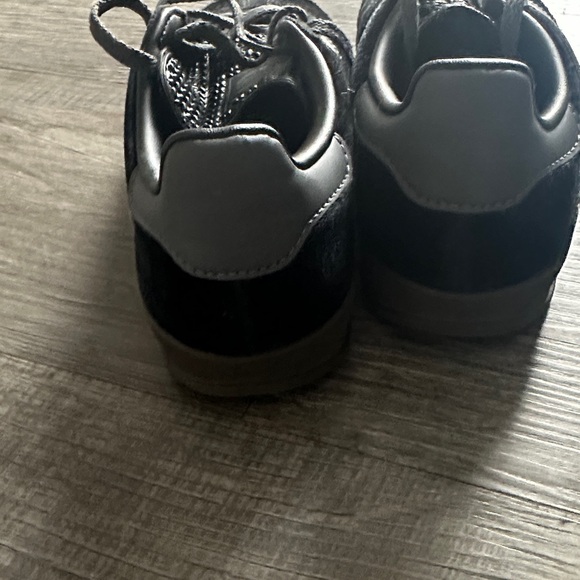 Adidas Black Gazelle women’s size 5 black velvet and suede - Picture 6 of 11
